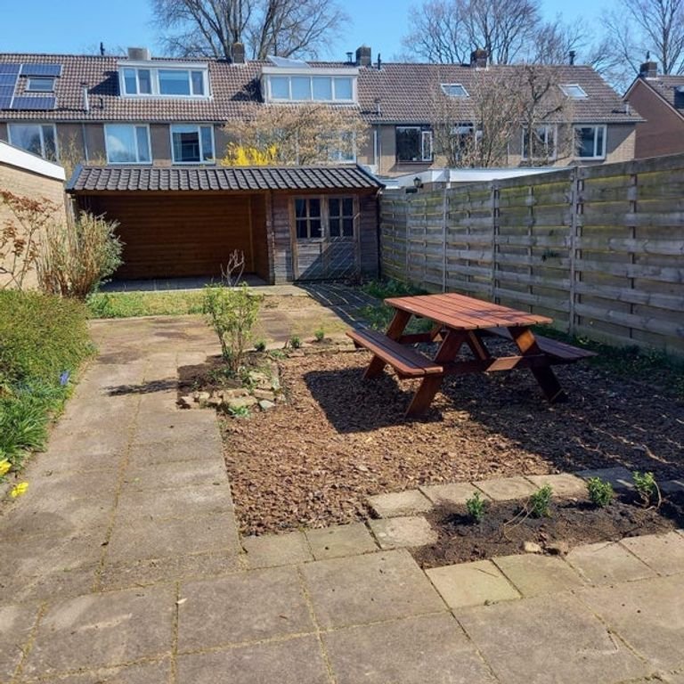 Hoekwoning met garage en grote tuin in Maarn - Afbeelding 28