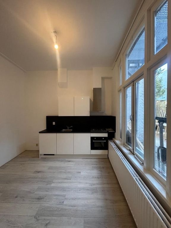 Studio with internet in the heart of Leiden - Image 5