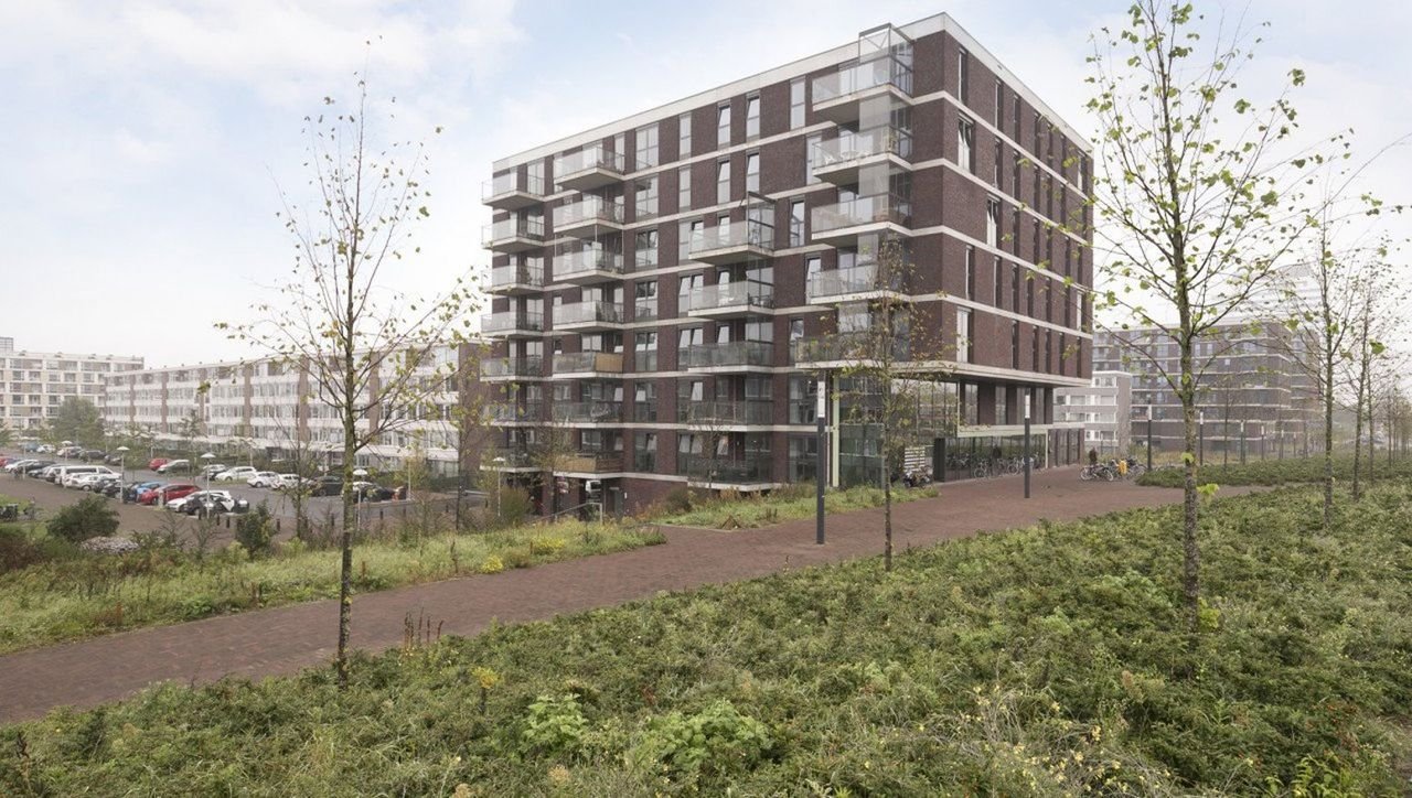 90m² appartement met balkon en parking - Afbeelding 1