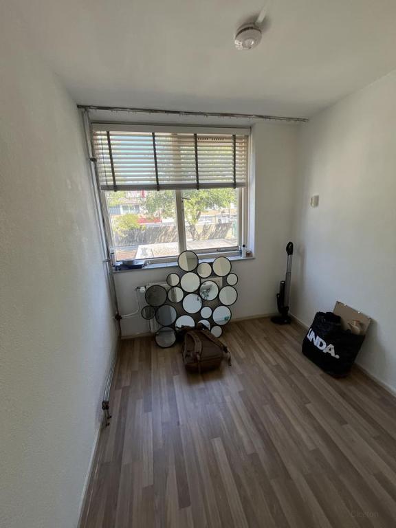 Eigen badkamer in semi-studio Roosendaal - Afbeelding 4