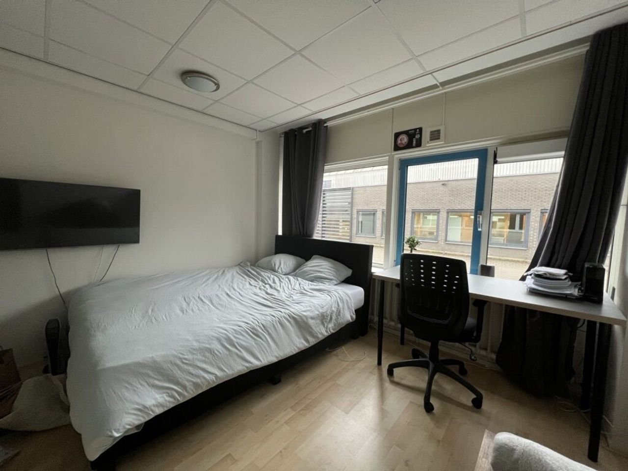 17 m² room with private kitchen in the heart of Groningen - Image 3