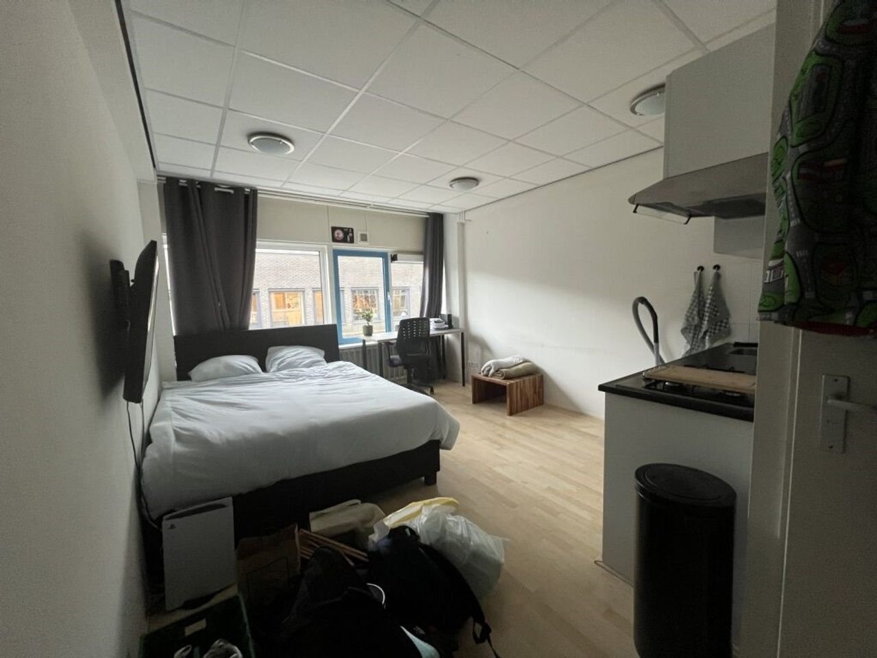 17 m² room with private kitchen in the heart of Groningen - Image 2
