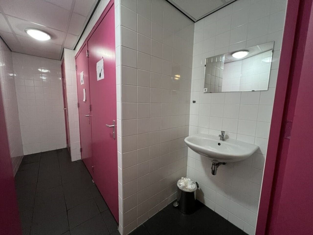 17 m² room with private kitchen in the heart of Groningen - Image 8