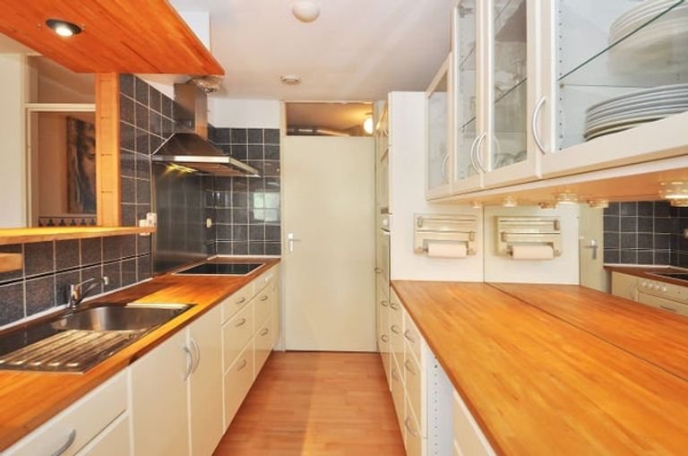 Gemeubileerd 95m² appartement in het Zeeheldenkwartier - Afbeelding 4