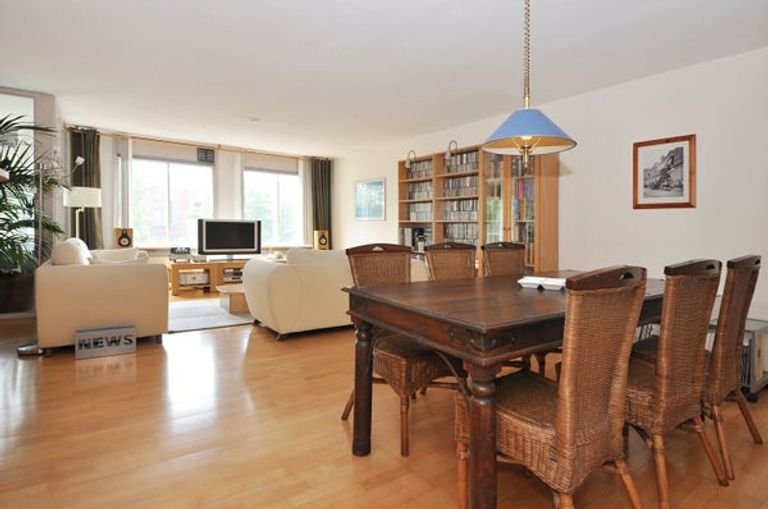 Gemeubileerd 95m² appartement in het Zeeheldenkwartier - Afbeelding 3