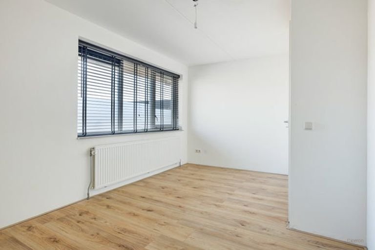 Familiehuis van 125 m² in Almere - Afbeelding 16