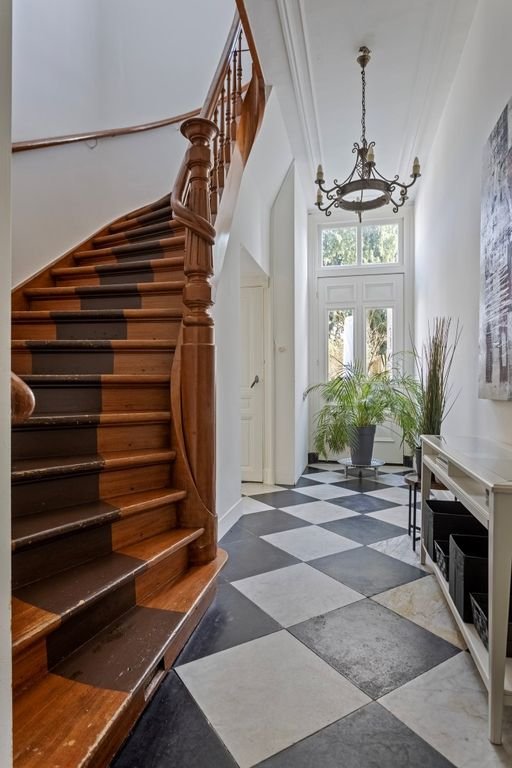 Monumental building of 203m² in Tilburg - Image 3