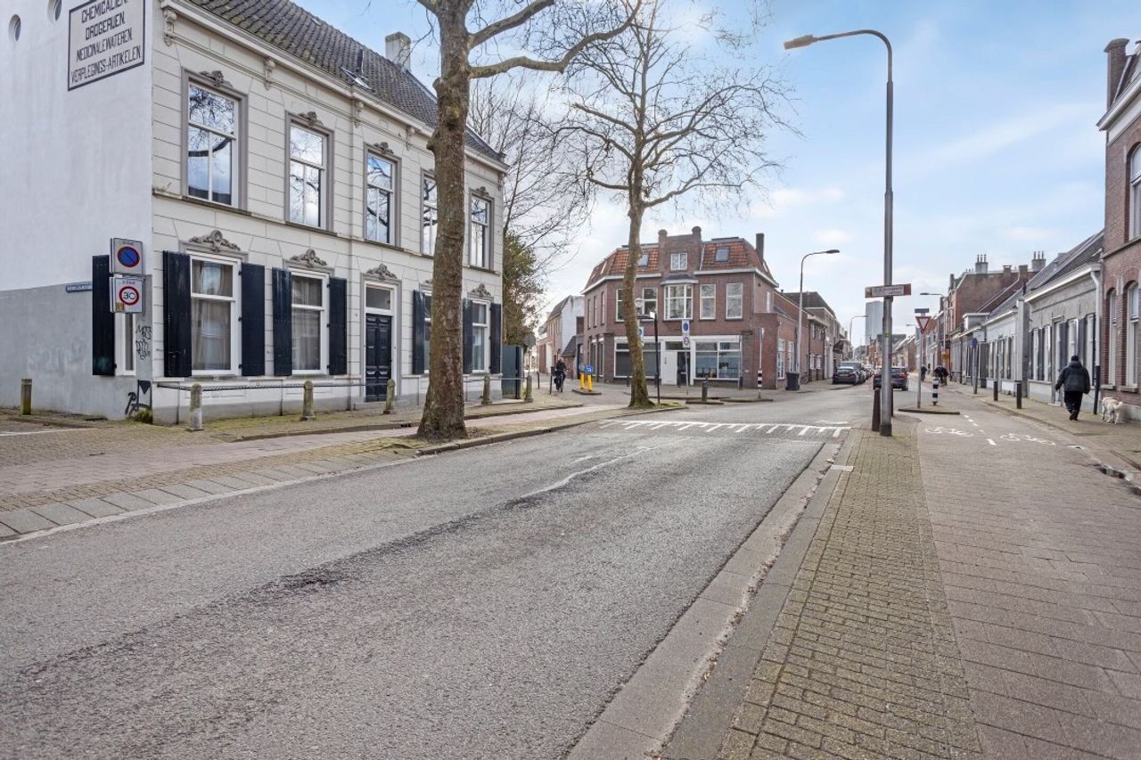 Monumental building of 203m² in Tilburg - Image 2