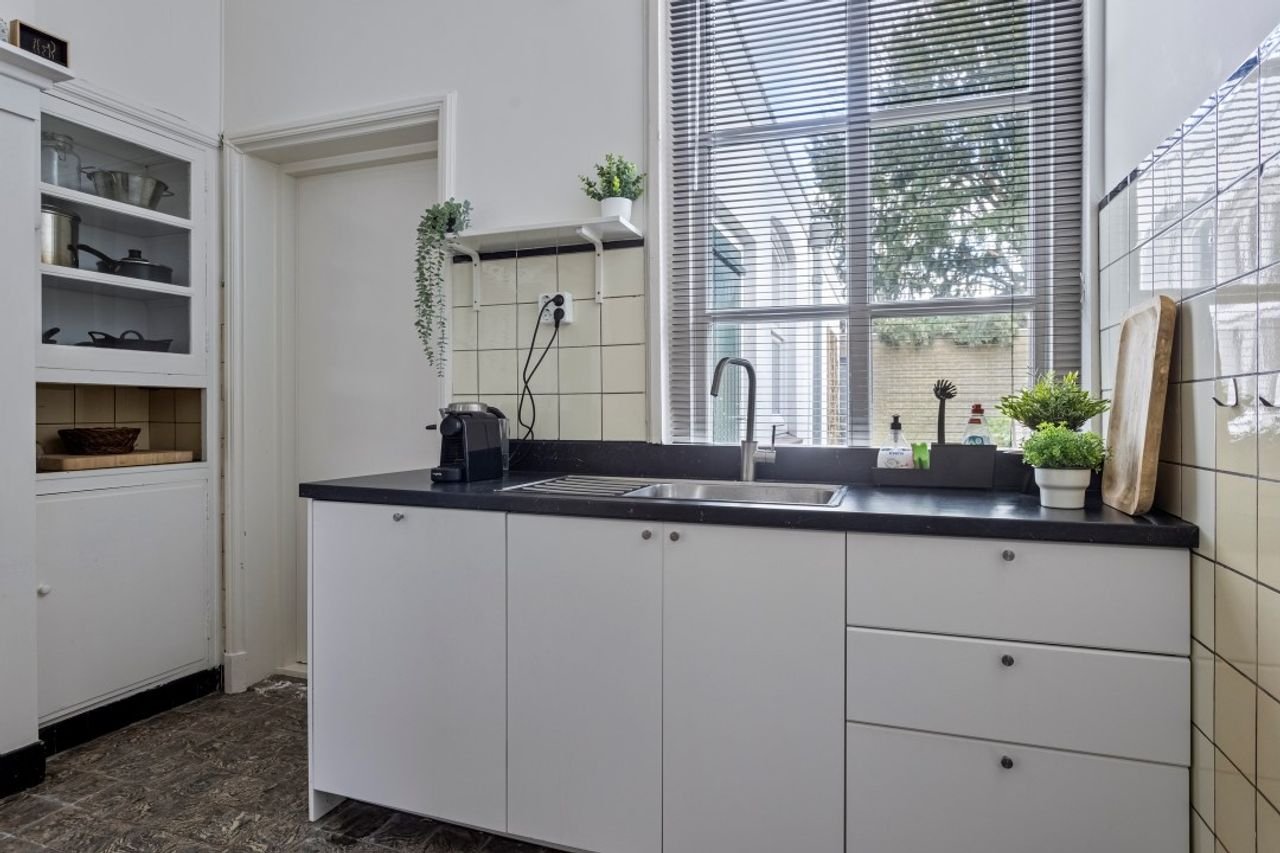 Monumental building of 203m² in Tilburg - Image 8