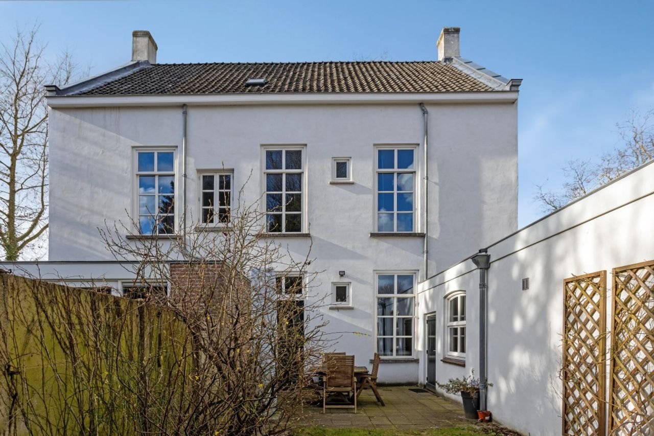 Monumental building of 203m² in Tilburg - Image 41