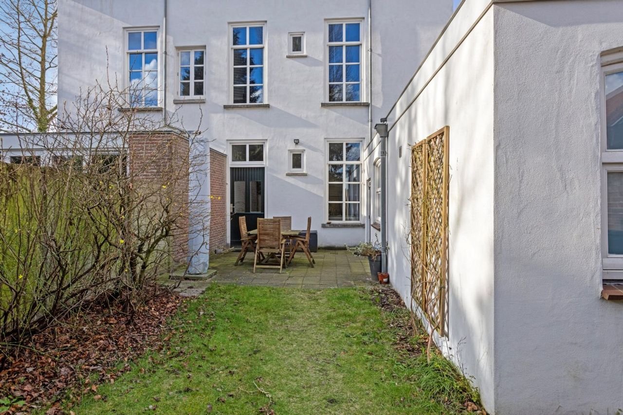 Monumental building of 203m² in Tilburg - Image 40