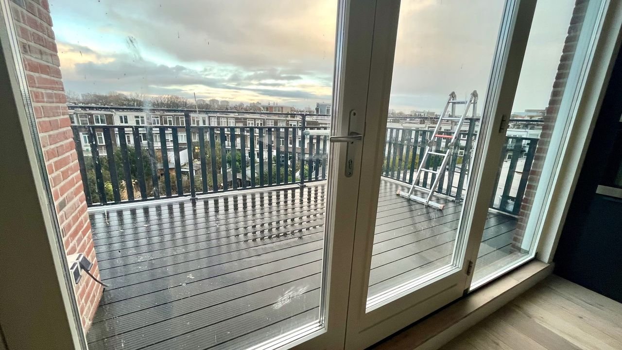 160m² apartment in Bezuidenhout - Image 5