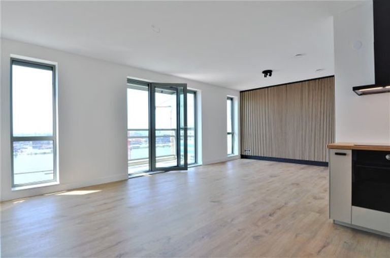 17e etage op de NDSM met IJ-uitzicht - Afbeelding 1