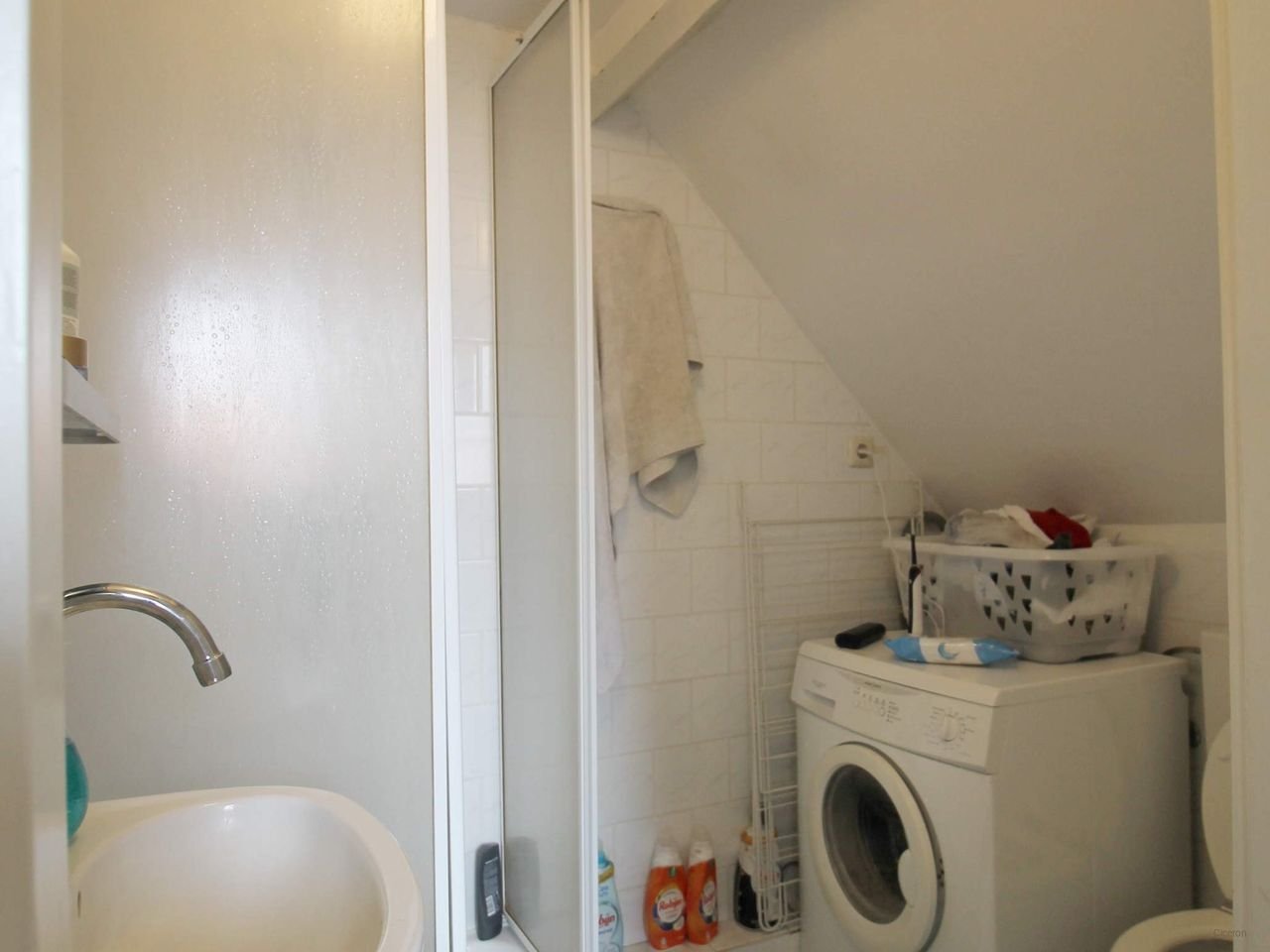 1-bedroom student apartment on Chassestraat - Image 18