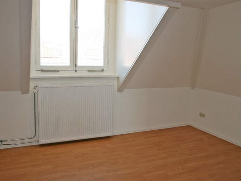 1-bedroom student apartment on Chassestraat - Image 5