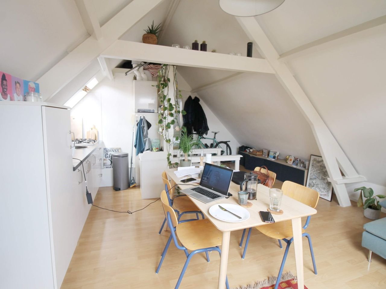 1-bedroom student apartment on Chassestraat - Image 11