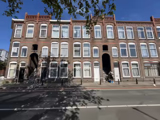 4-bedroom apartment with garden