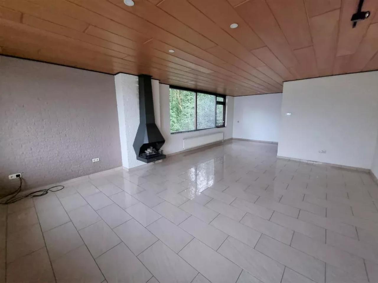 Bovenwoning met dakterras in Emmen - Afbeelding 9