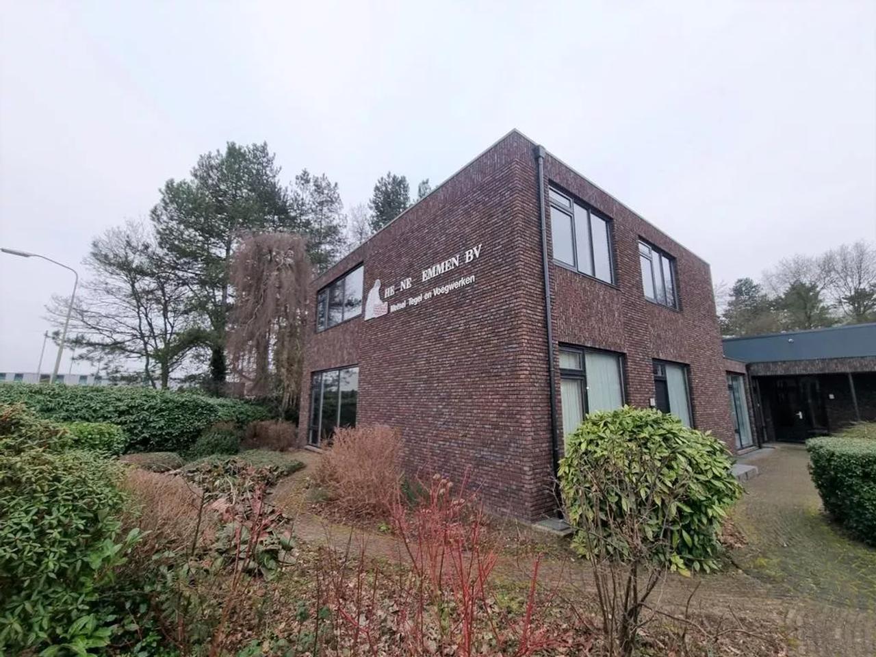 Bovenwoning met dakterras in Emmen - Afbeelding 2