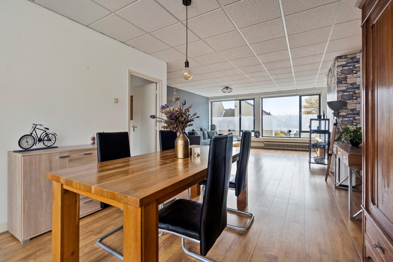 110m² apartment with 3 bedrooms and large terrace in Hoensbroek - Image 9