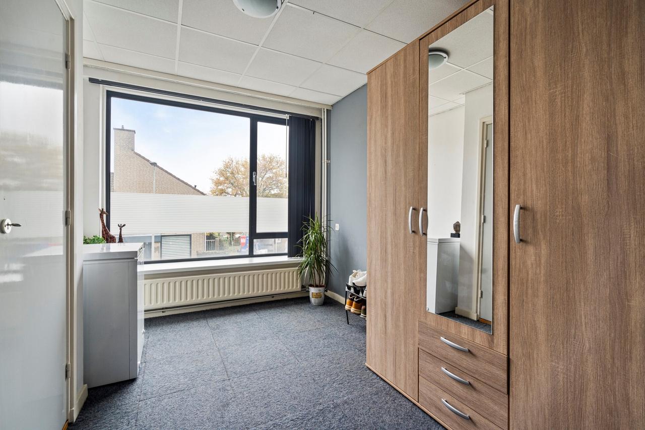 110m² apartment with 3 bedrooms and large terrace in Hoensbroek - Image 14