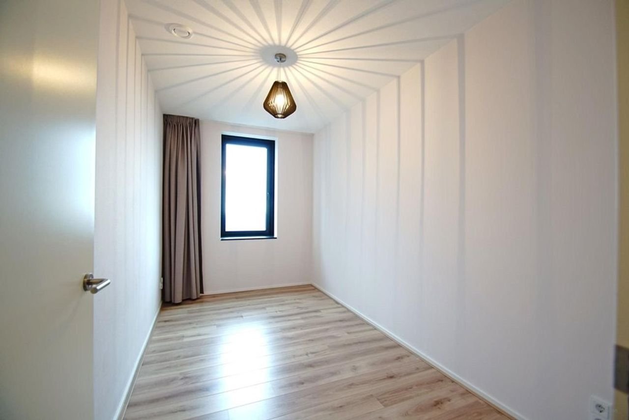 Gemeubileerd 124m² appartement op de 24e verdieping - Afbeelding 18