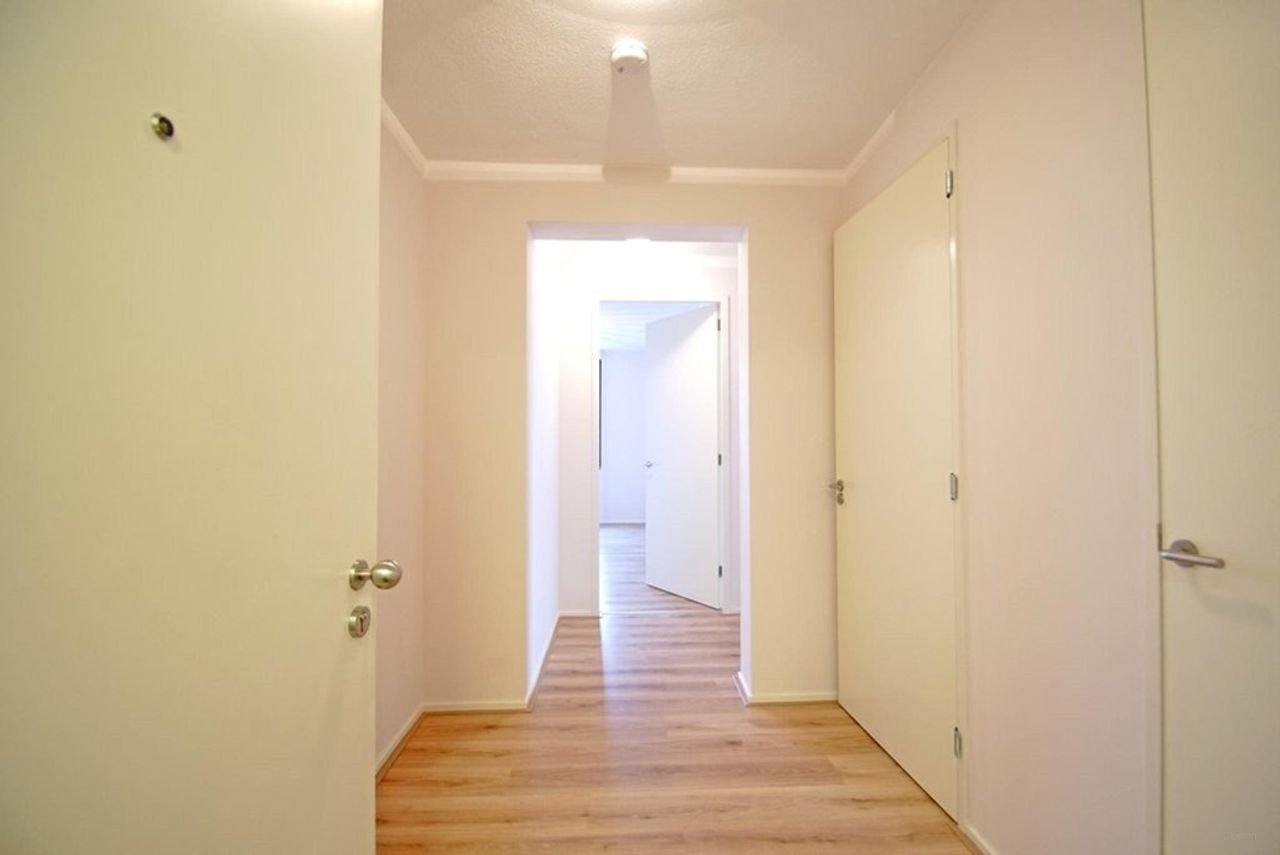 Gemeubileerd 124m² appartement op de 24e verdieping - Afbeelding 4