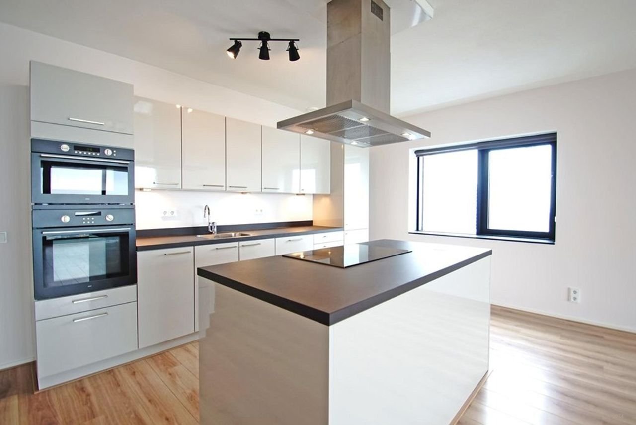 Gemeubileerd 124m² appartement op de 24e verdieping - Afbeelding 11