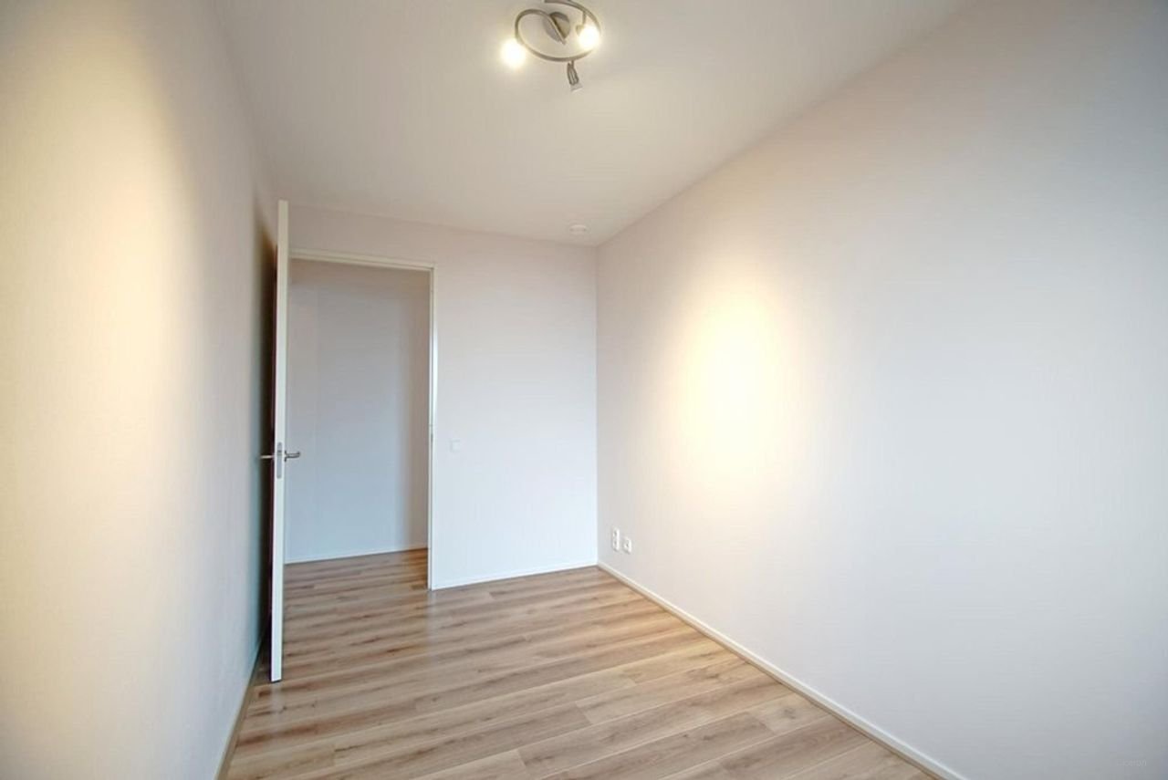 Gemeubileerd 124m² appartement op de 24e verdieping - Afbeelding 17