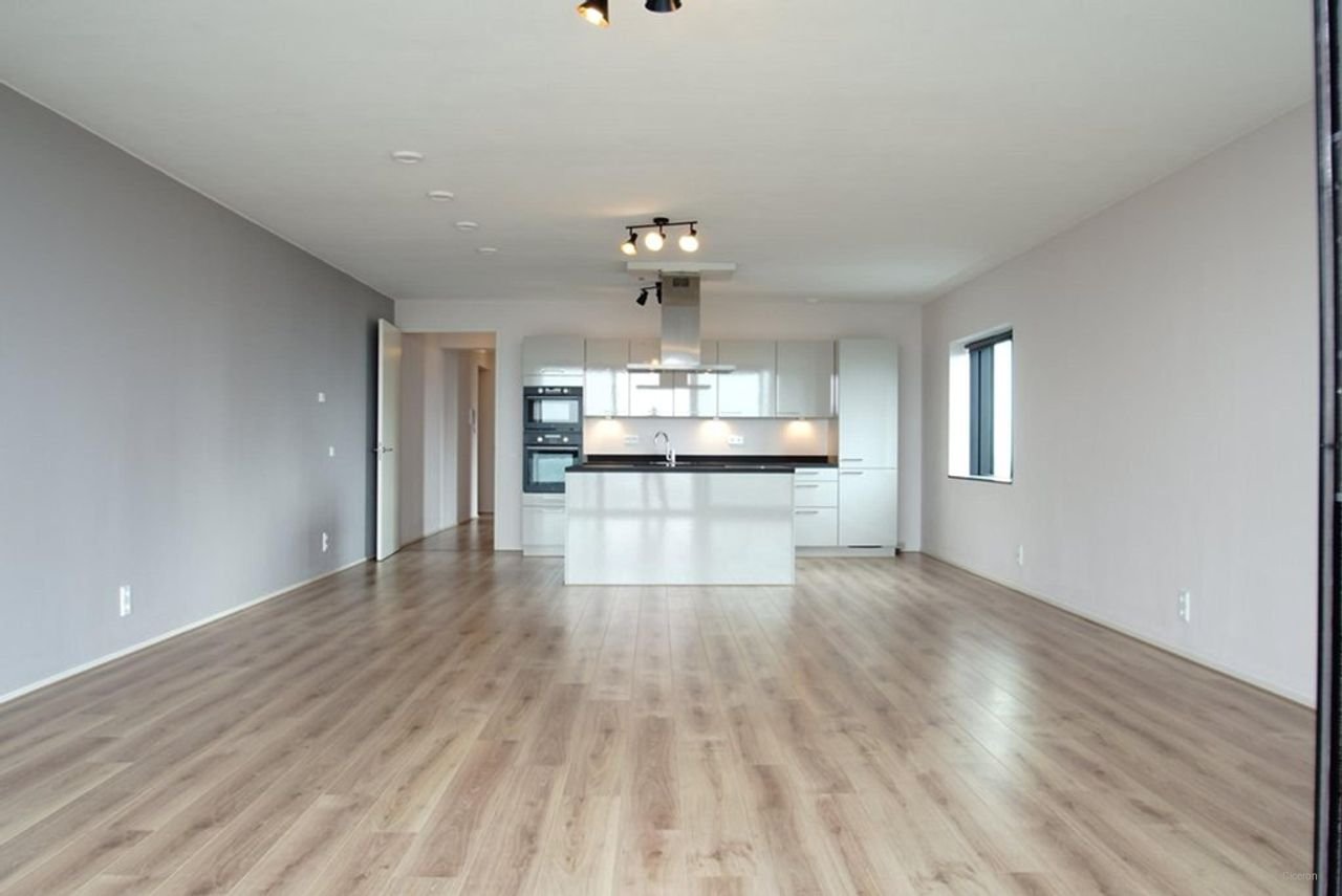 Gemeubileerd 124m² appartement op de 24e verdieping - Afbeelding 3