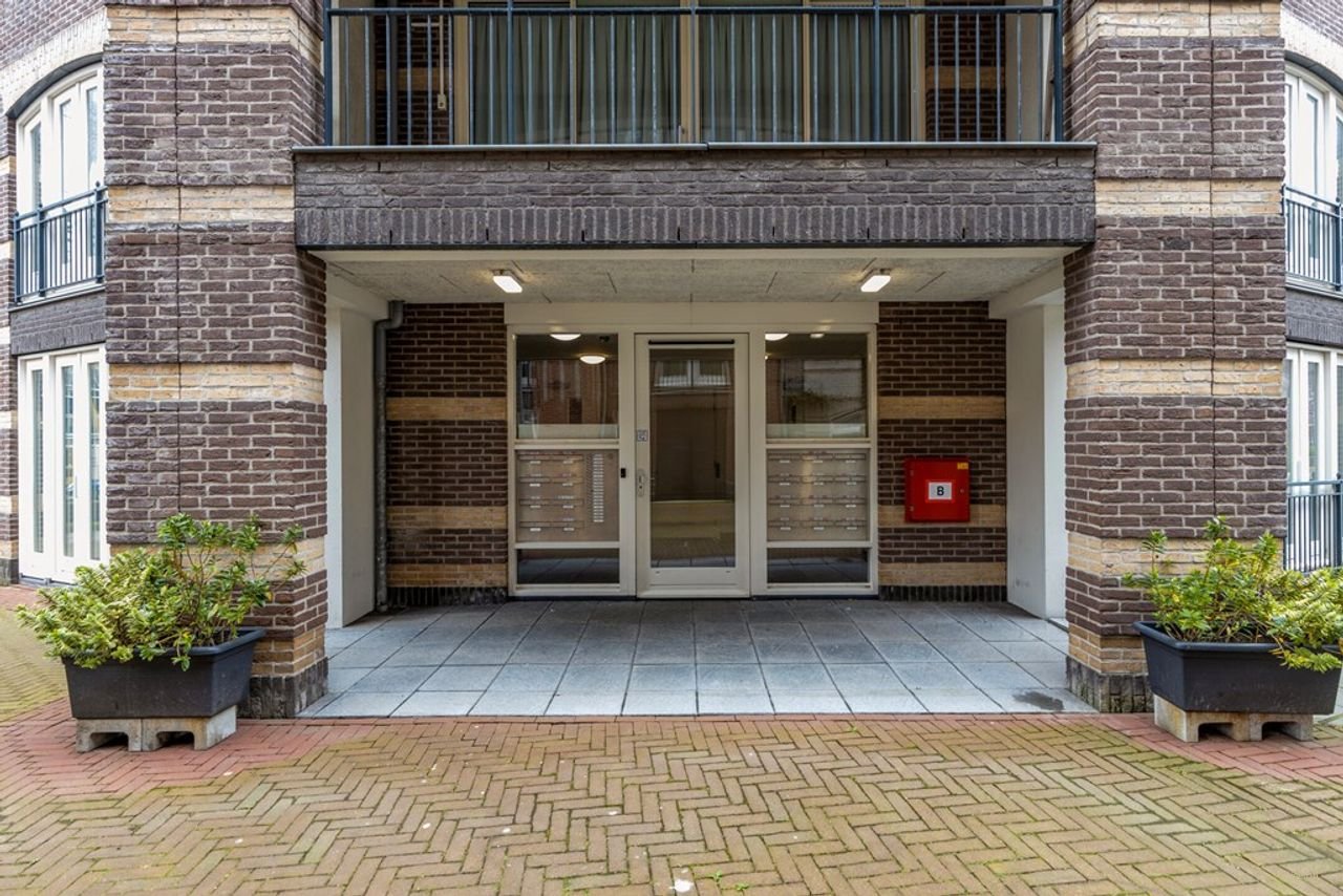 Gemeubileerd appartement (119 m²) met garage in Den Haag - Afbeelding 3