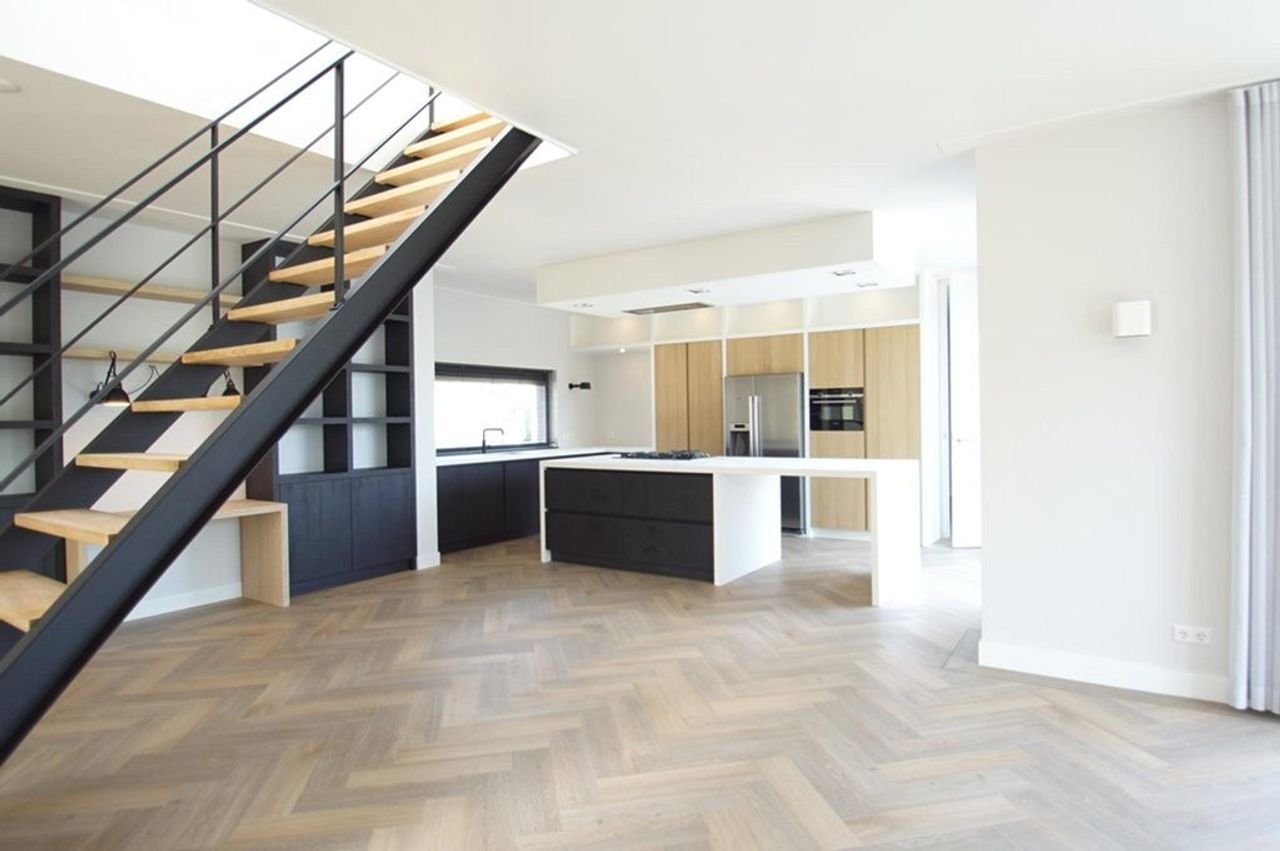 Villa van 207 m² met eigen aanlegsteiger in Oegstgeest - Afbeelding 3