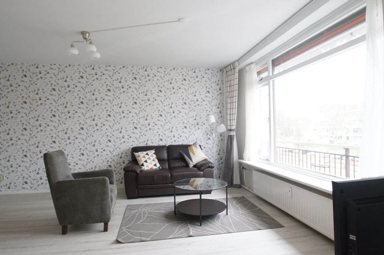 Bright 99 m² corner apartment with balcony in Voorburg - Image 7