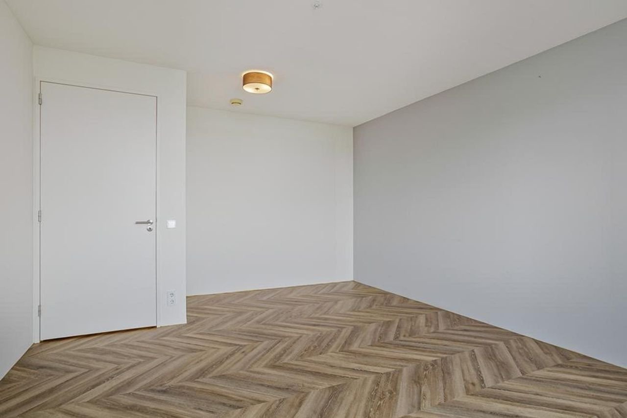 Gemeubileerd appartement op de 12e verdieping in Den Haag - Afbeelding 17