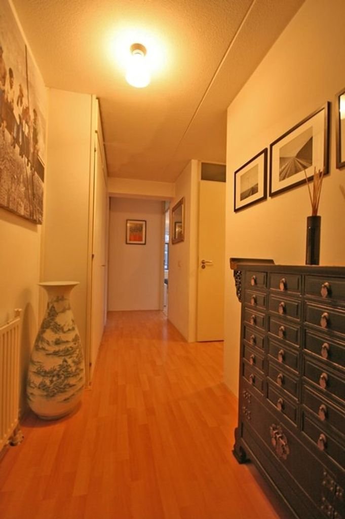 Gemeubileerd 76m² appartement in centrum Den Haag - Afbeelding 2