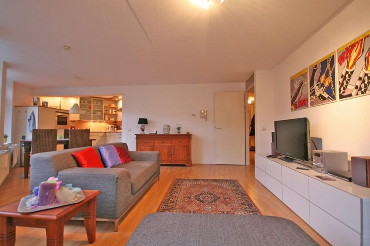 Gemeubileerd 76m² appartement in centrum Den Haag - Afbeelding 3