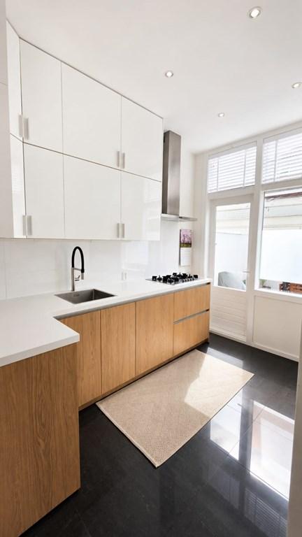 145 m2 wonen met 3 balkons in Den Haag - Afbeelding 8