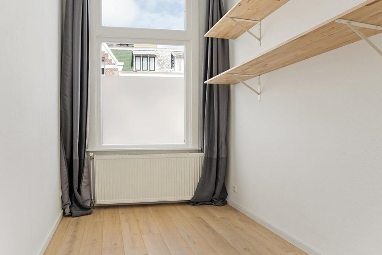 145 m2 wonen met 3 balkons in Den Haag - Afbeelding 17