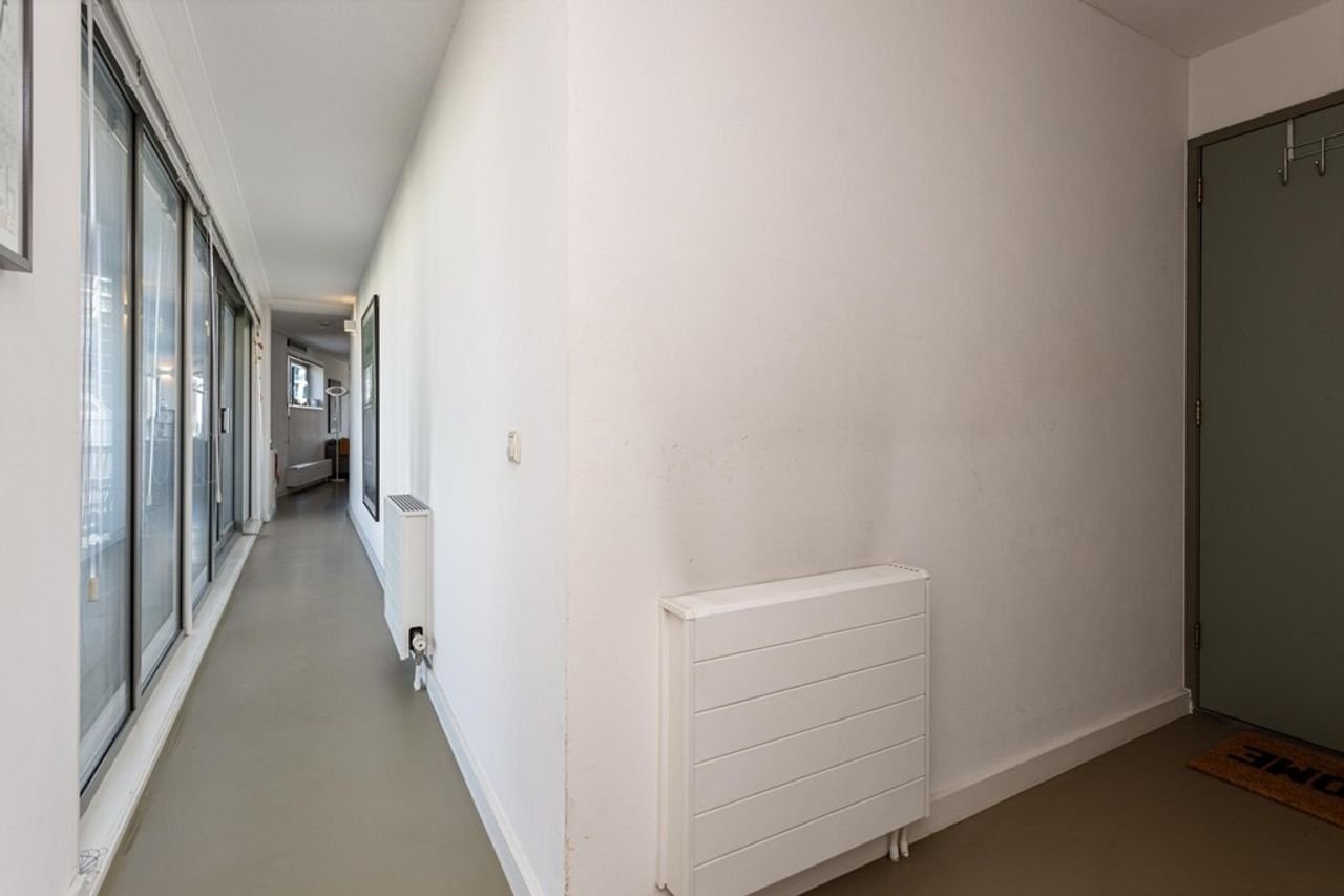 Gemeubileerd 3-kamer appartement naast Den Haag Centraal - Afbeelding 8