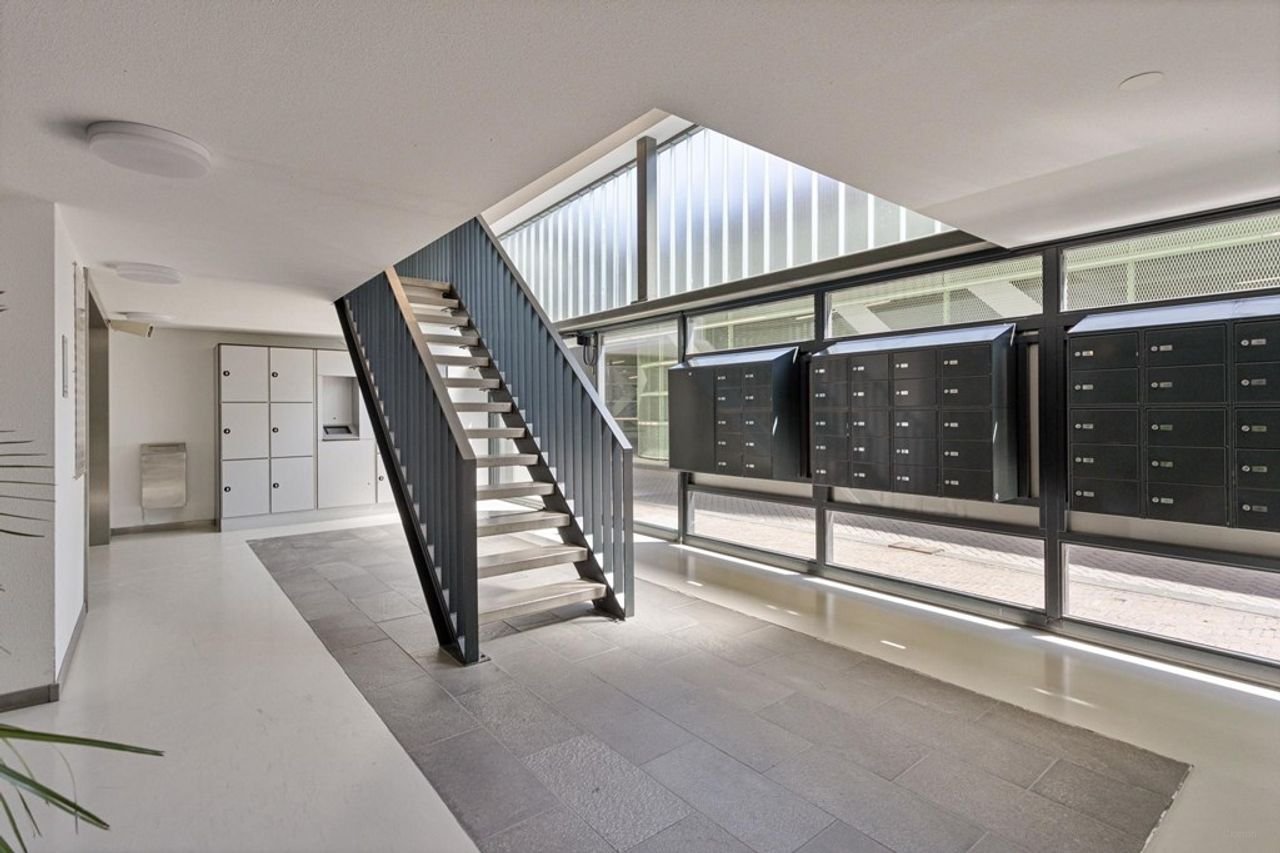 Gemeubileerd 3-kamer appartement naast Den Haag Centraal - Afbeelding 5