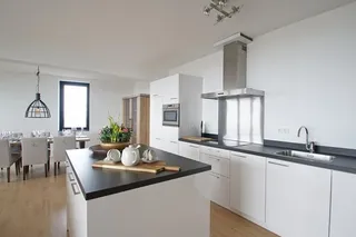 Gemeubileerd appartement op de 19e verdieping