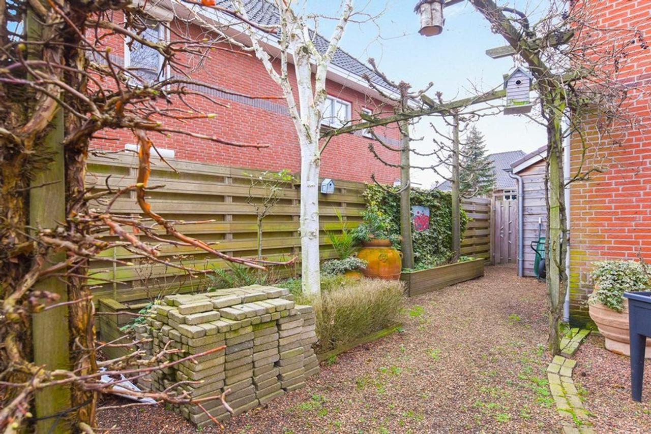 Furnished semi-detached house in Bosweide - Image 25