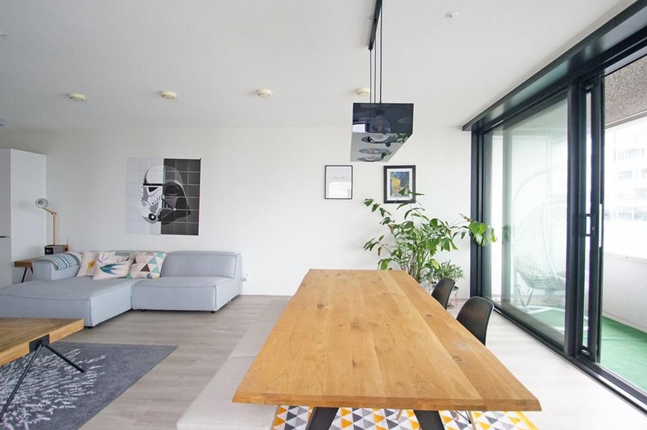 Furnished apartment on the 11th floor next to The Hague Central Station - Image 4