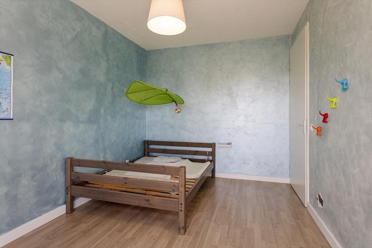Corner house of 188 m² on the waterfront - Image 22