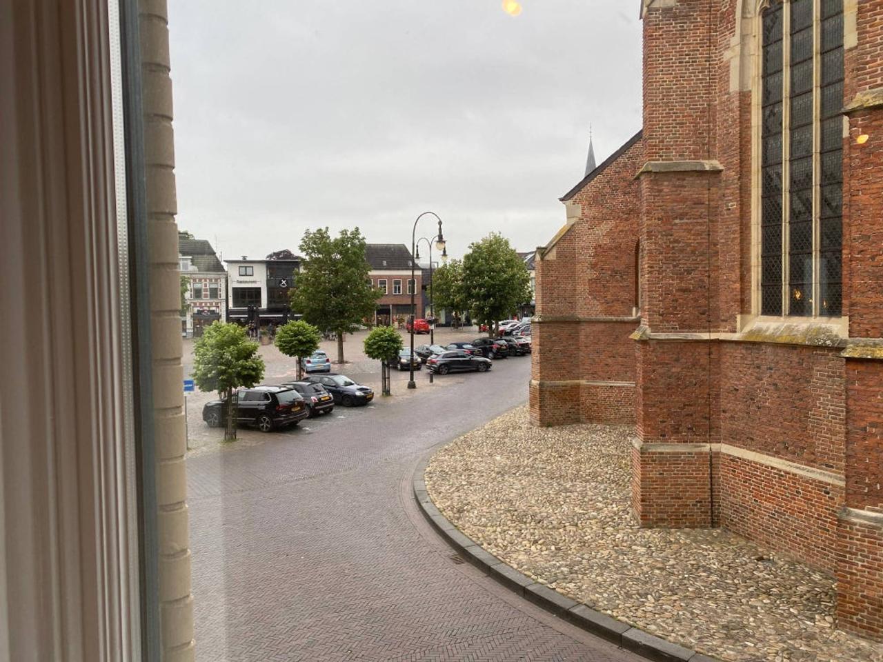 Renovated 150 m² apartment on the Market Square in Winterswijk - Image 17