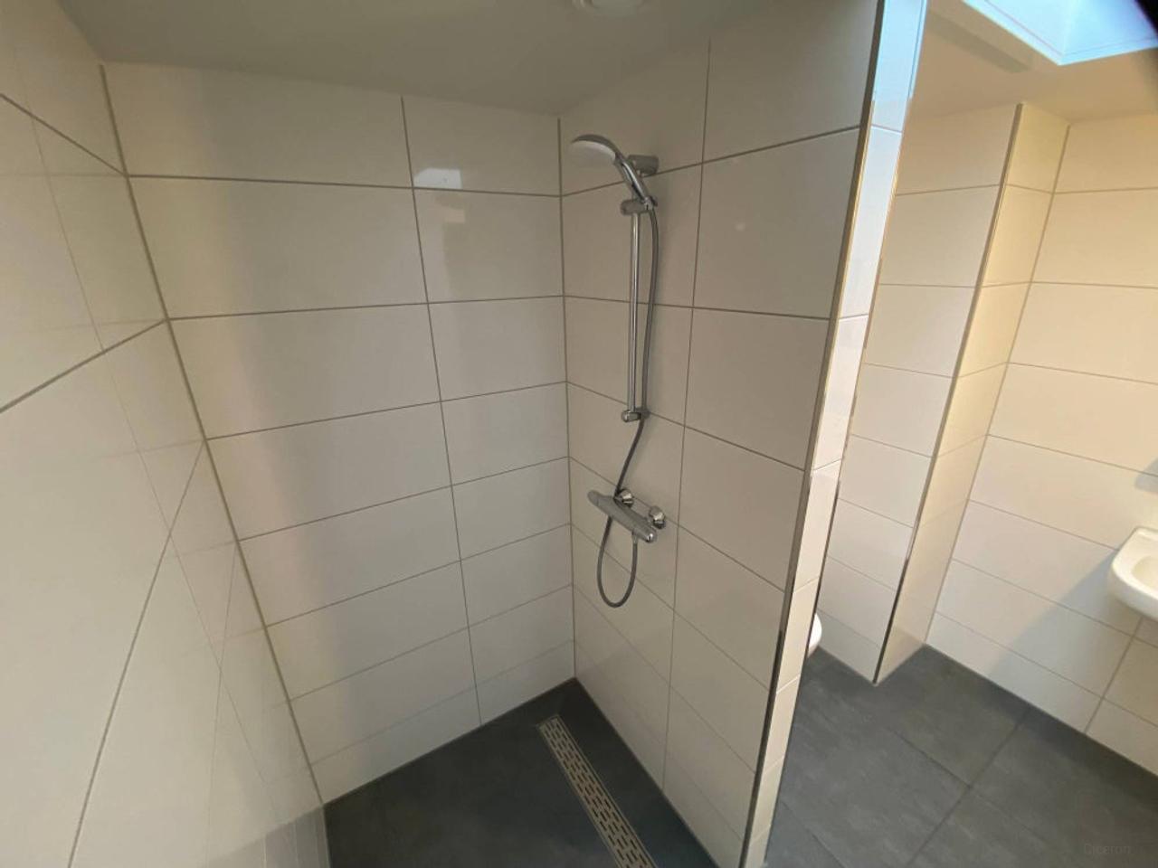 Renovated 150 m² apartment on the Market Square in Winterswijk - Image 11