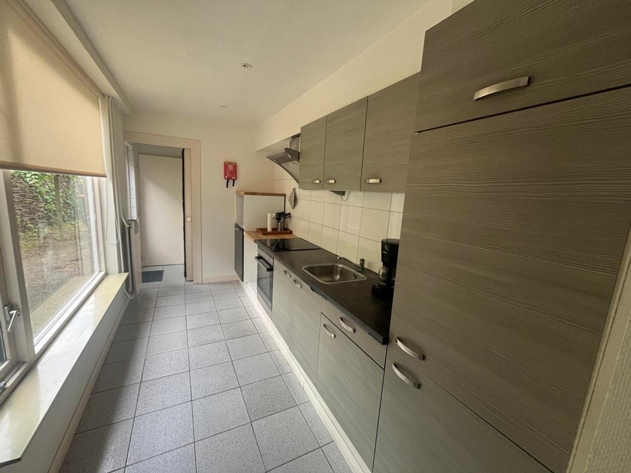 Furnished student house with garden in Enschede - Image 4