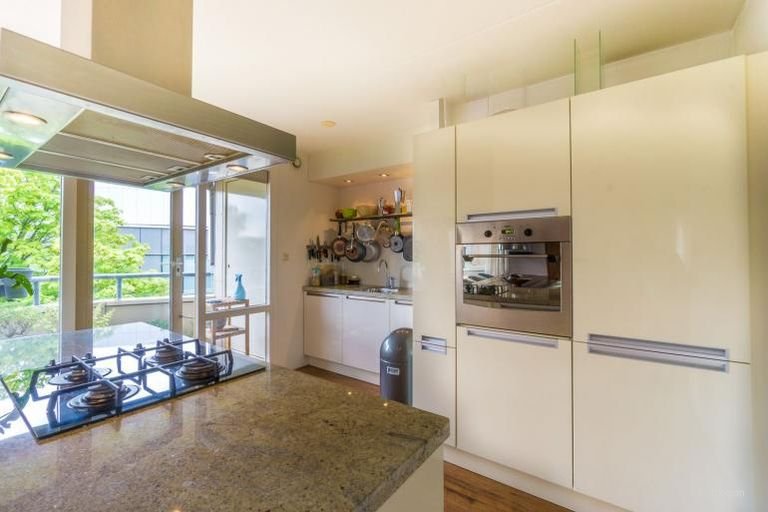 Large corner apartment of 125m² in the center of Purmerend - Image 10