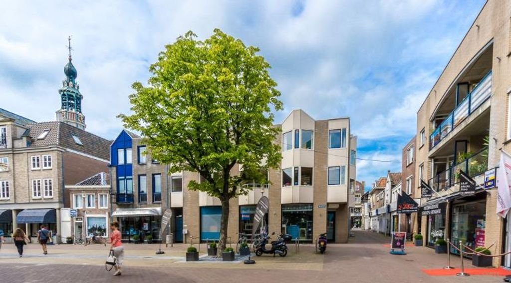 Large corner apartment of 125m² in the center of Purmerend - Image 1