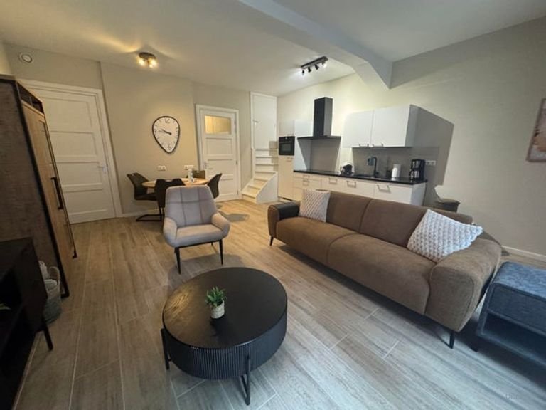 Gemeubileerd appartement met eigen patio - Afbeelding 4